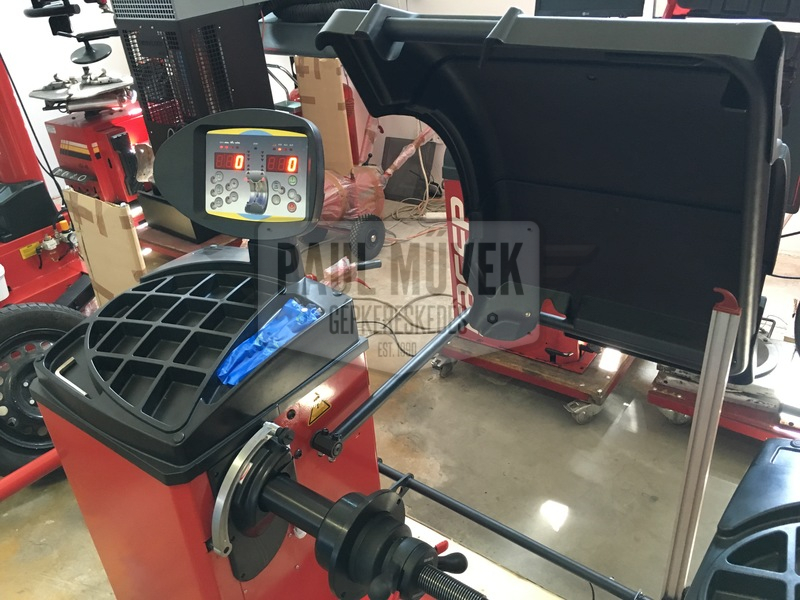 BRIGHT CB68B WHEEL BALANCER (AUTOMATIC, IN STOCK) - Image 4