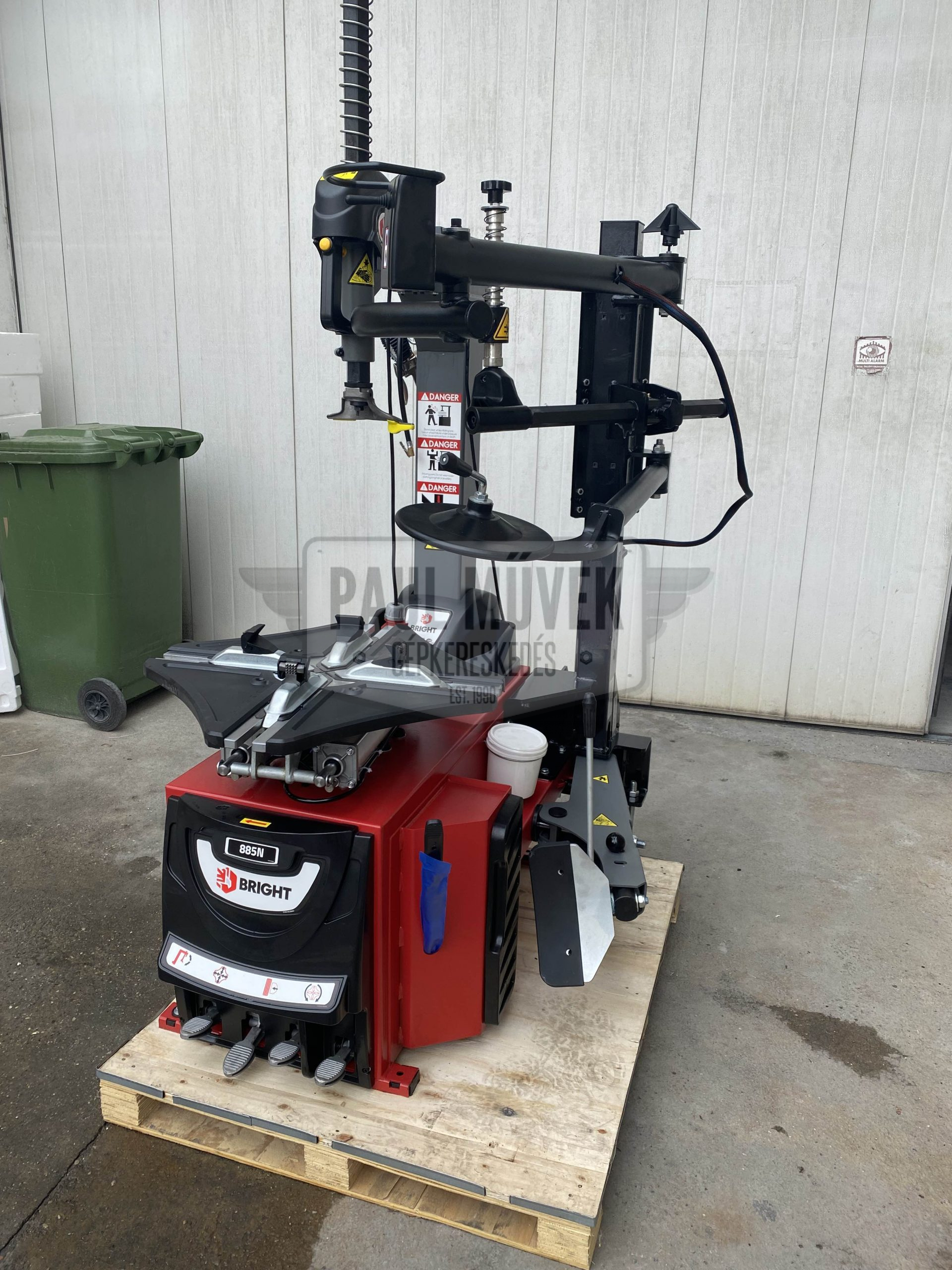 BRIGHT LC885N AUTOMATIC TIRE CHANGER + AL390 ASSIST ARM - Image 2