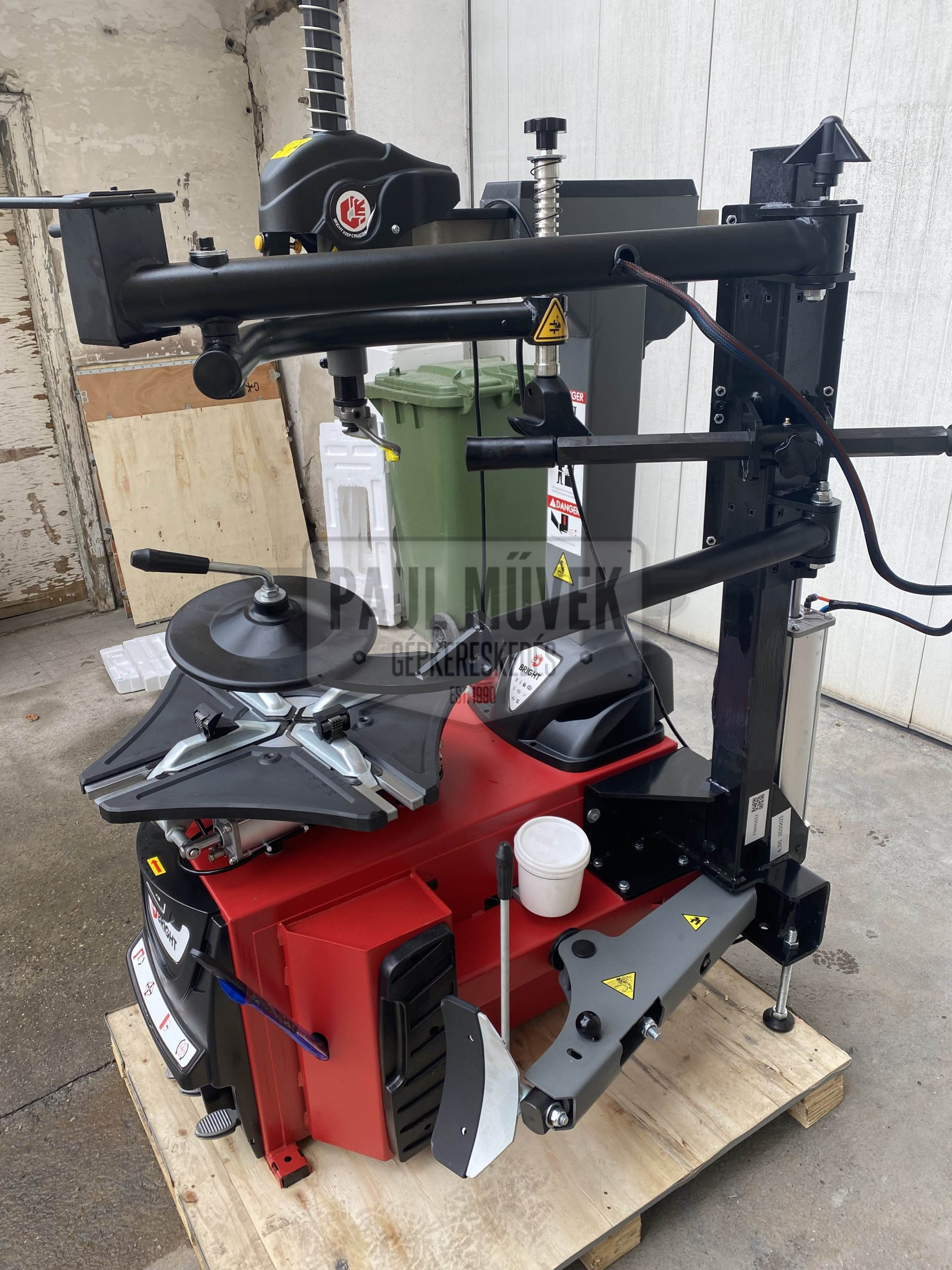 BRIGHT LC885N AUTOMATIC TIRE CHANGER + AL390 ASSIST ARM - Image 7