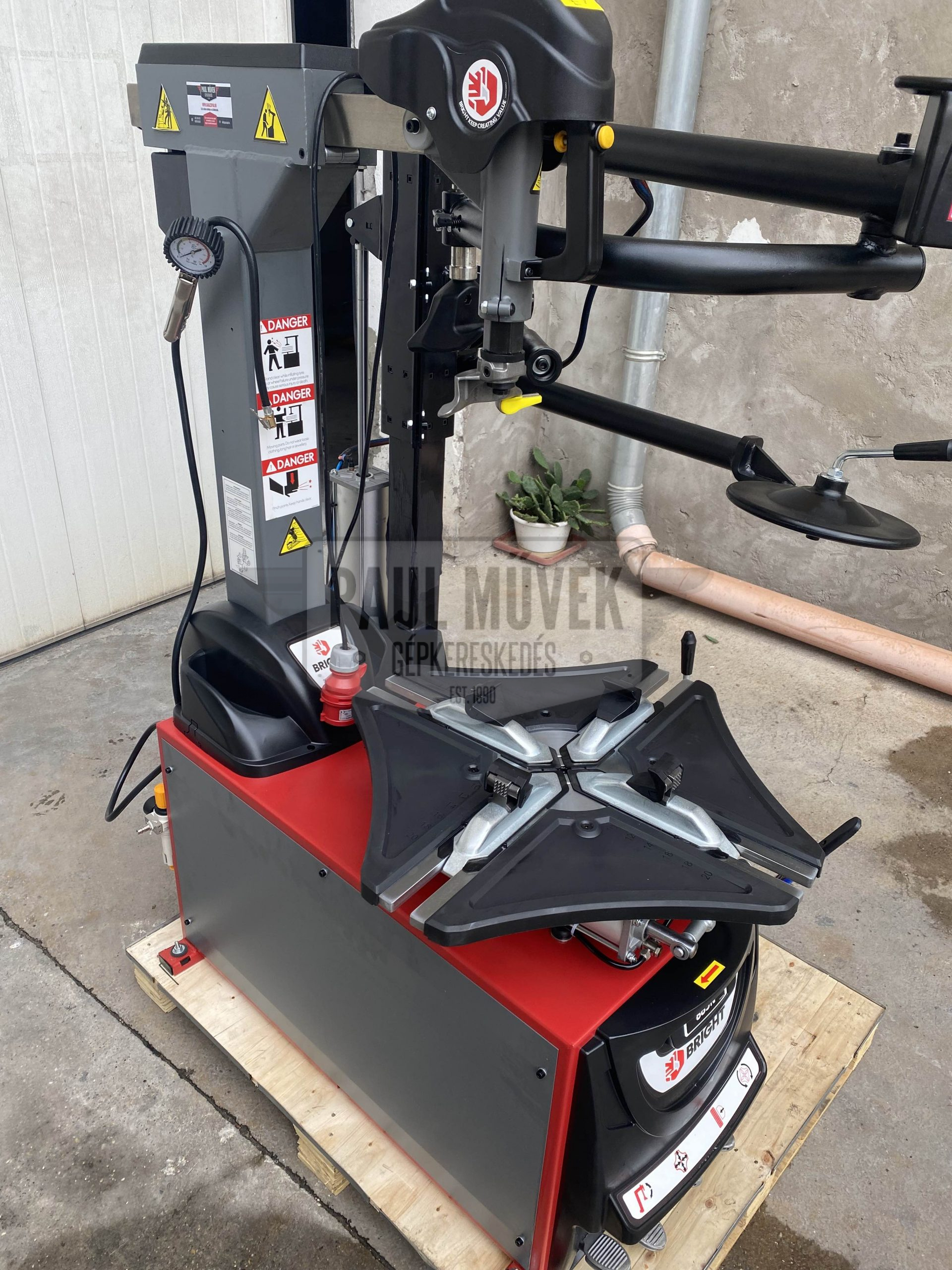 BRIGHT LC885N AUTOMATIC TIRE CHANGER + AL390 ASSIST ARM - Image 9